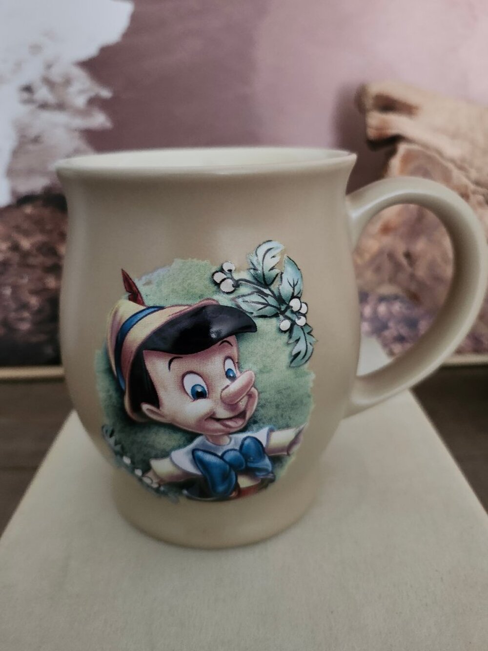 DISNEY Store Authentic Pinocchio 3D Embossed Raised Design Coffee Tan Mug 16oz
